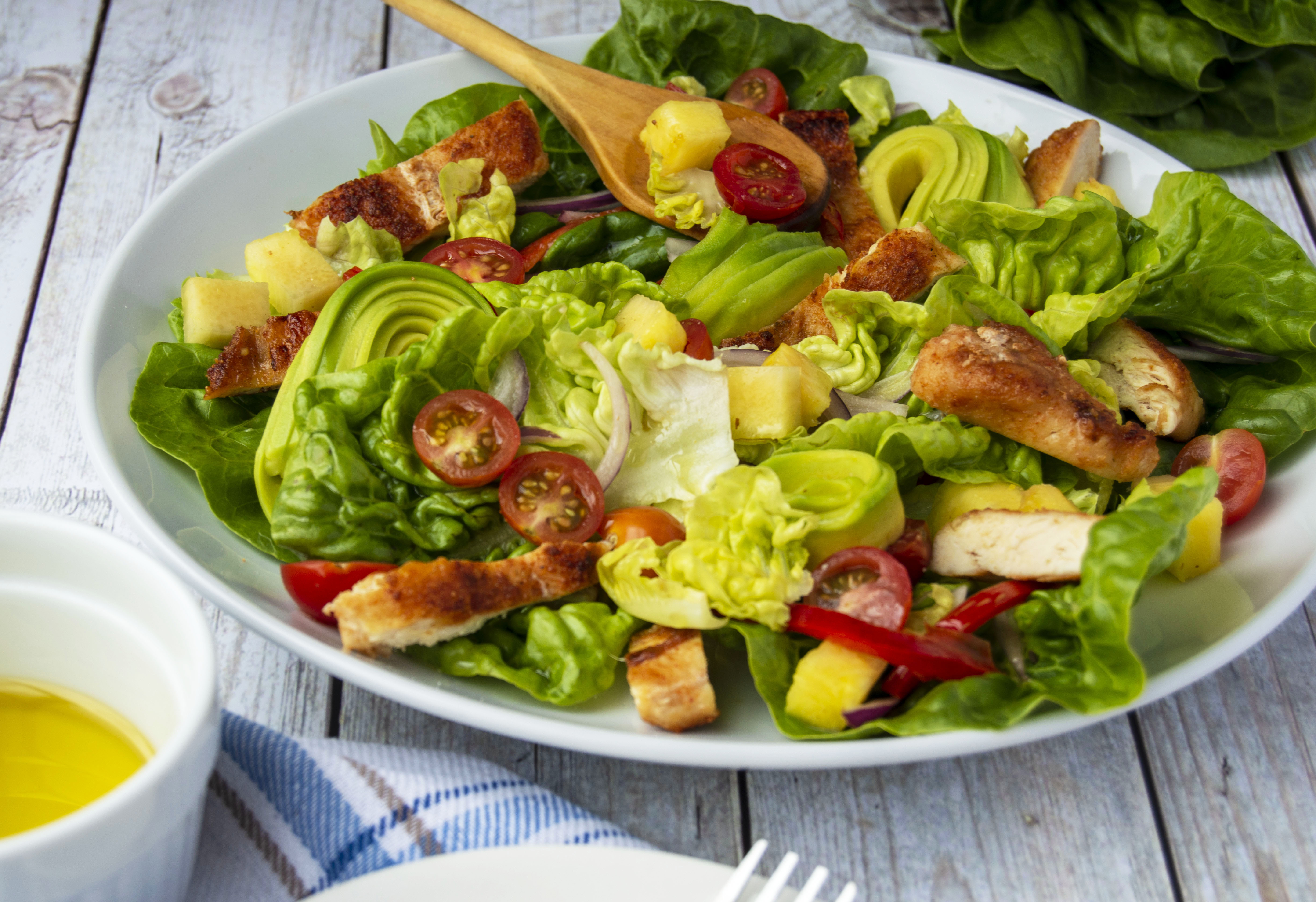 Chicken Salad with Avocado and Tomato Chicken Salad with Avocado and Tomato